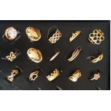 banhos de ouro em pulseiras Água Rasa
