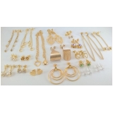 folheações de semi joias em ouro Ibirapuera